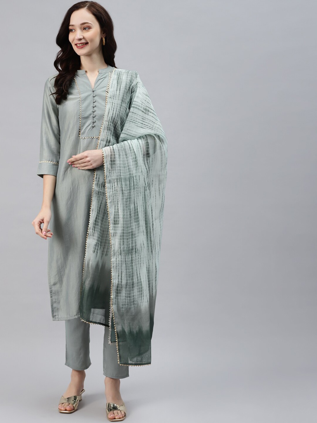 

ZIYAA Women Green Gotta Patti Kurta with Trousers & With Dupatta