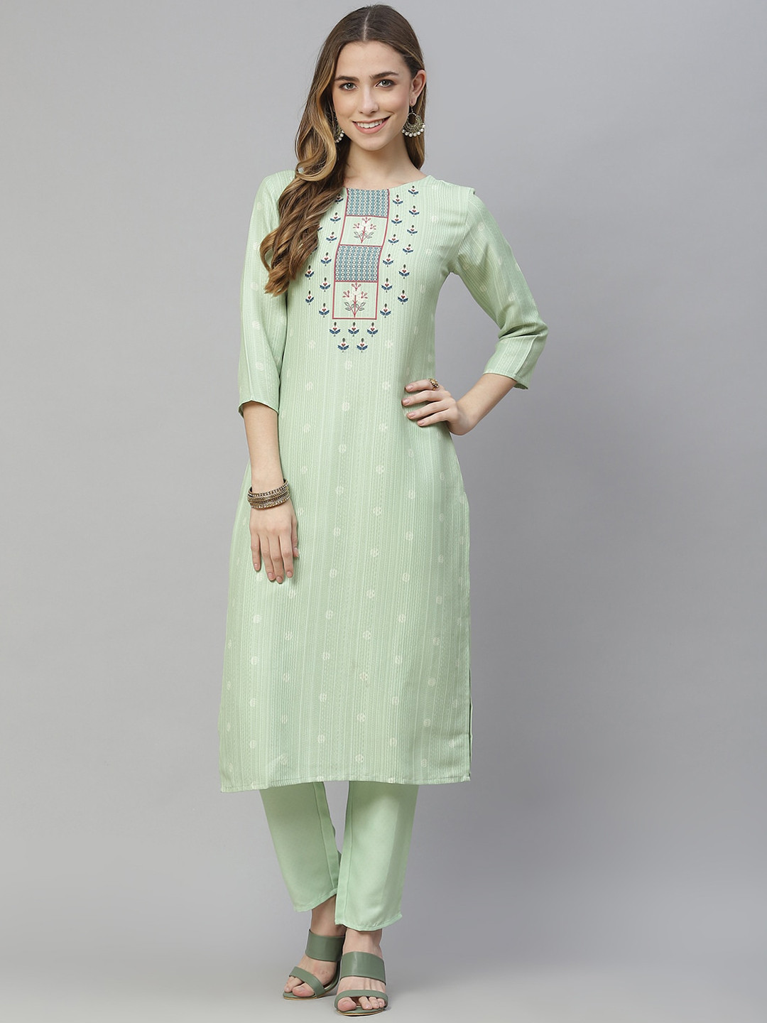 

ZIYAA Women Green Ethnic Motifs Printed Kurta with Trousers