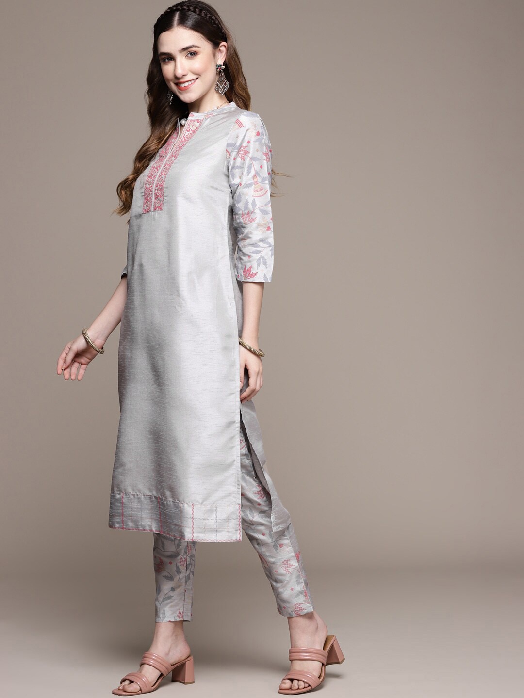

ZIYAA Women Grey Kurta with Trousers
