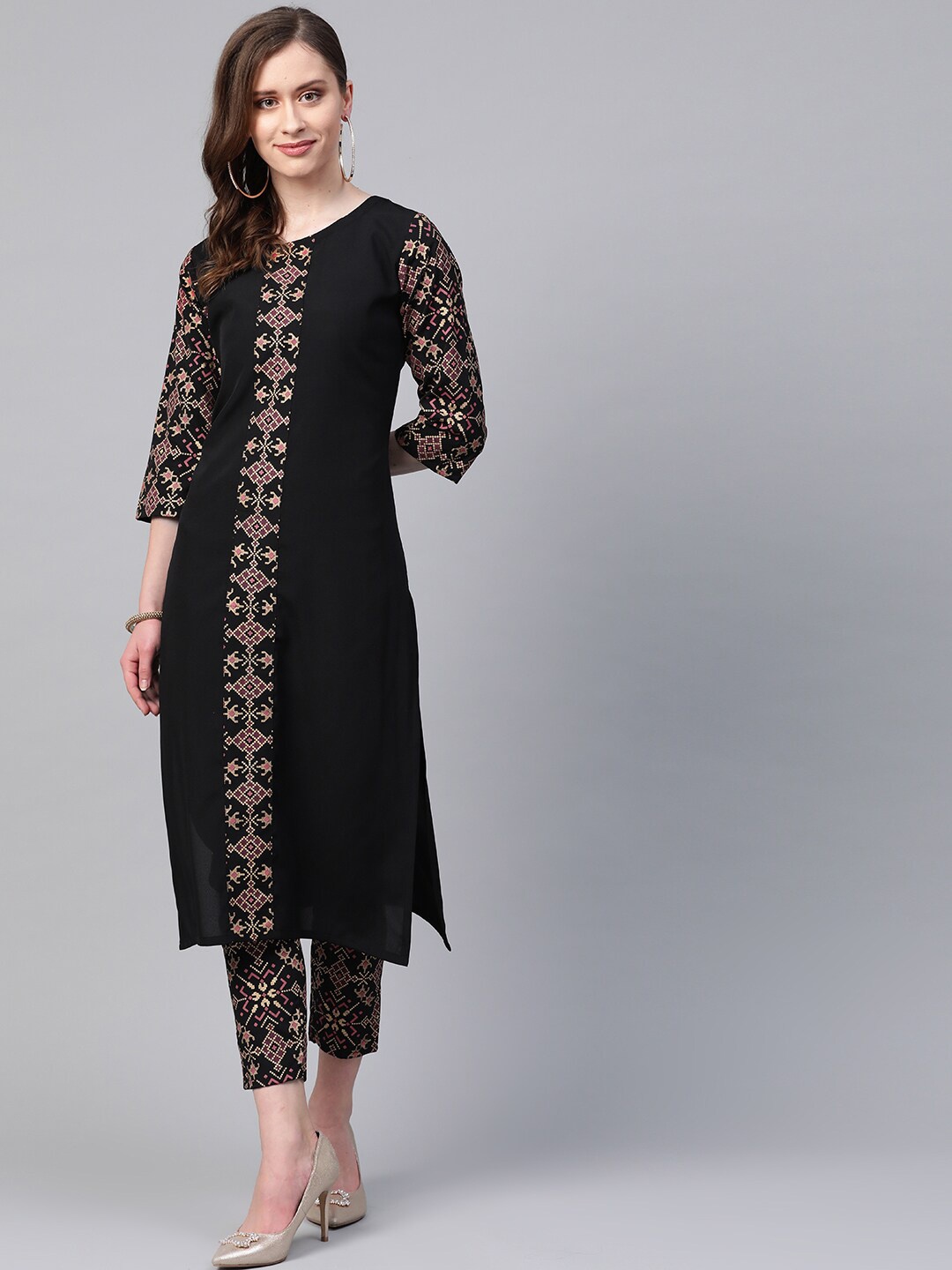 

ZIYAA Women Black Ethnic Motifs Printed Kurta with Trousers