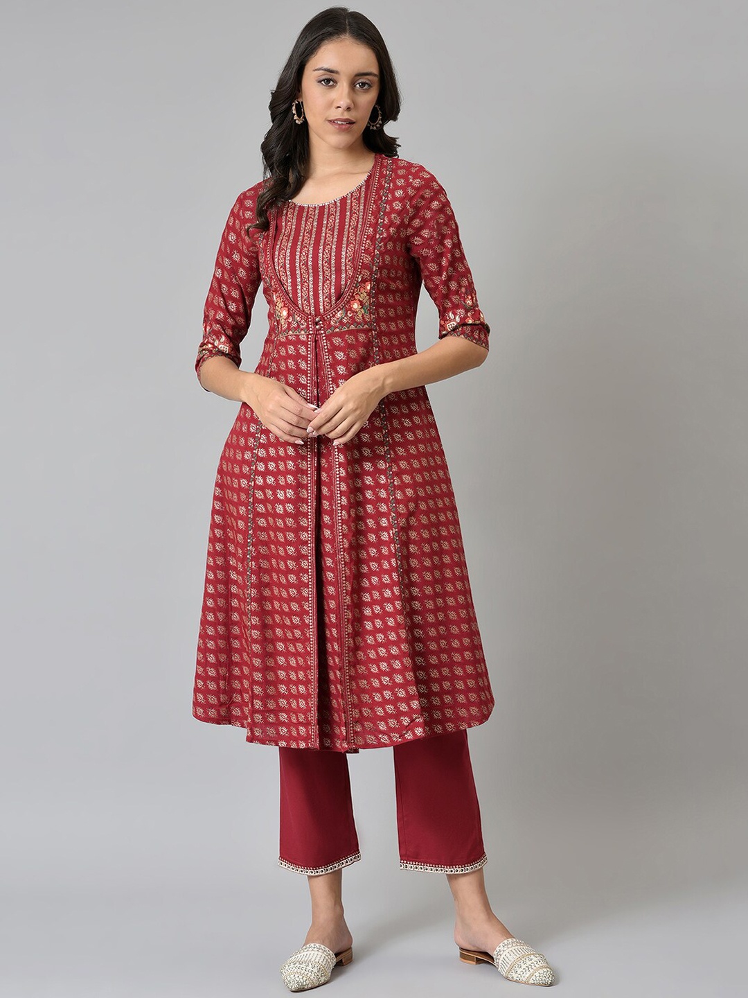 

W Women Festive Floral Print Kurta With Straight Pant, Red