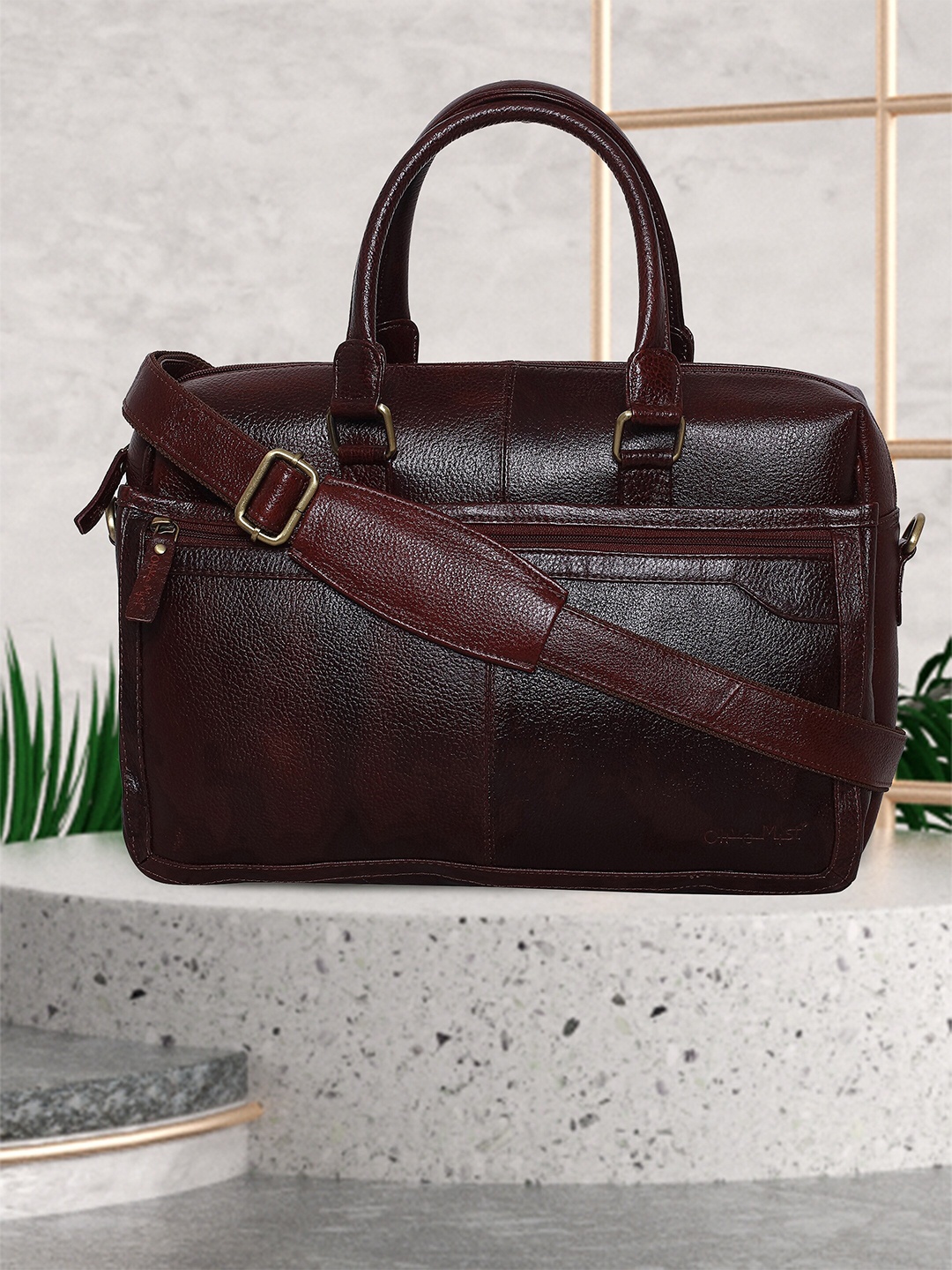 

OLIVE MIST Unisex Brown & Gold-Toned Leather Laptop Bag