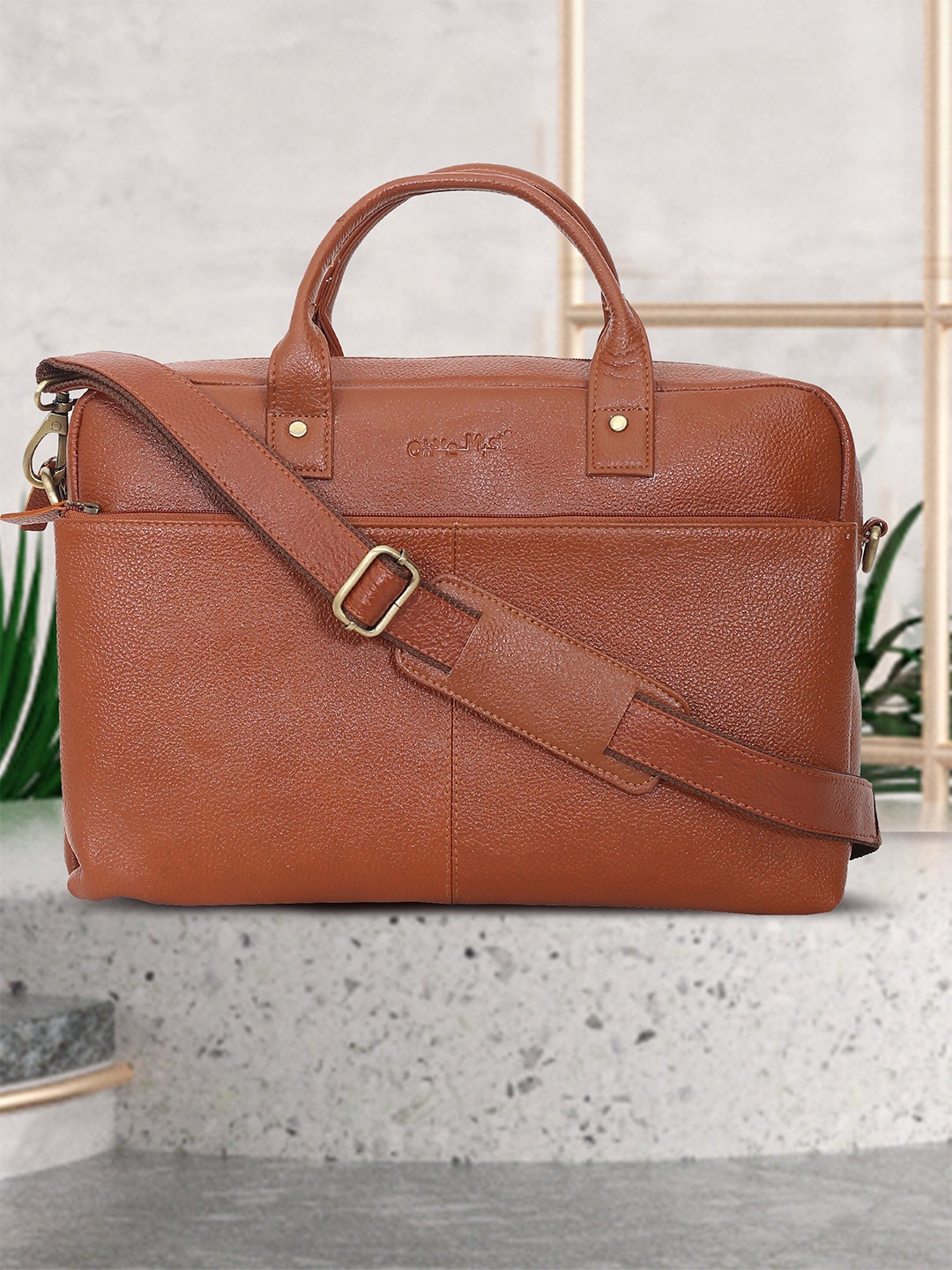 

OLIVE MIST Unisex Tan Leather Laptop Bag