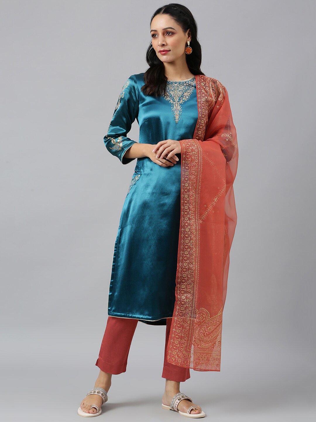 

WISHFUL Women Teal Embroidered Panelled Kurta with Trousers & Dupatta