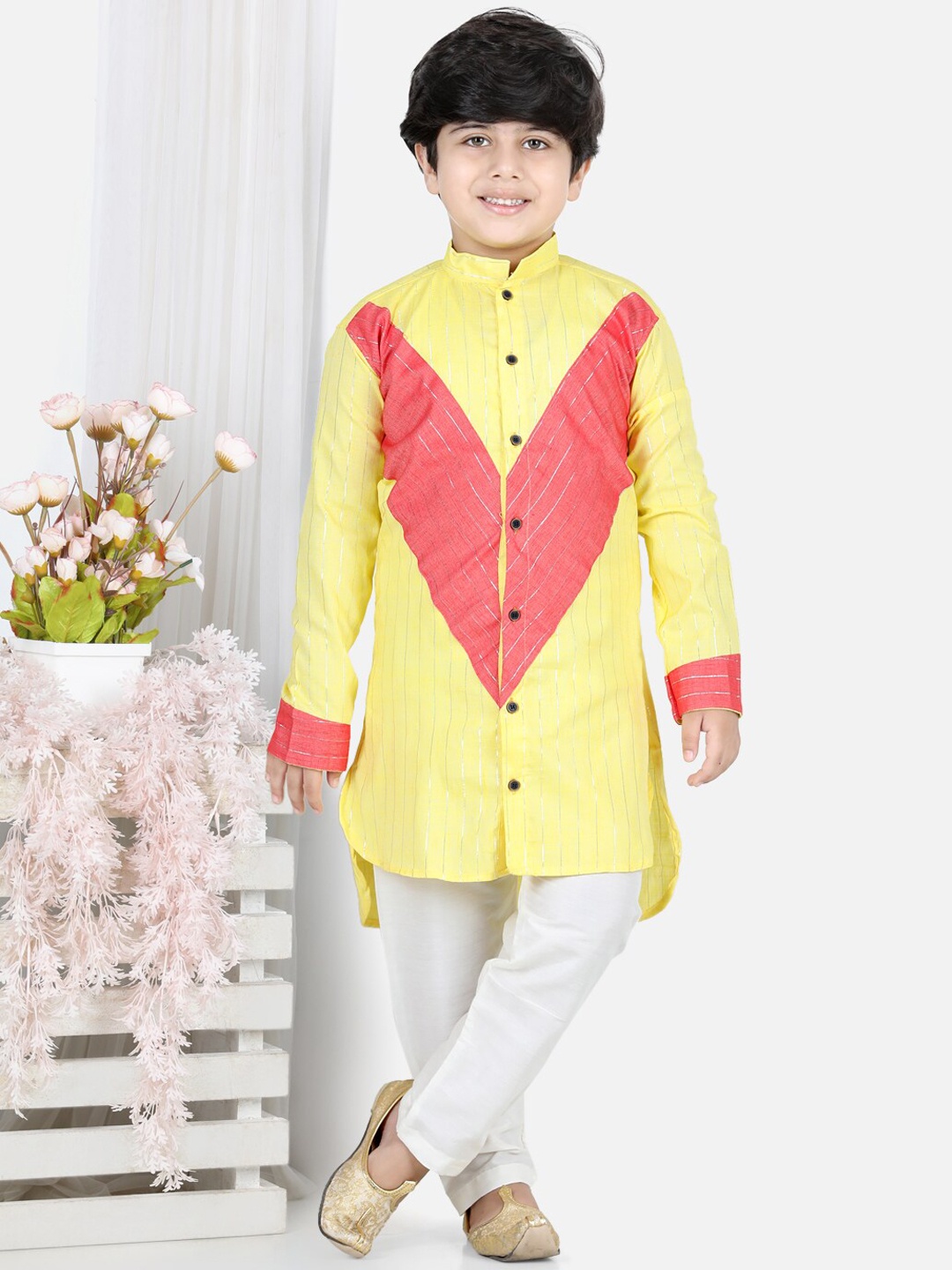 

Here&Now X Kinder Kids Boys Yellow Striped Pure Cotton Kurta with Pyjamas