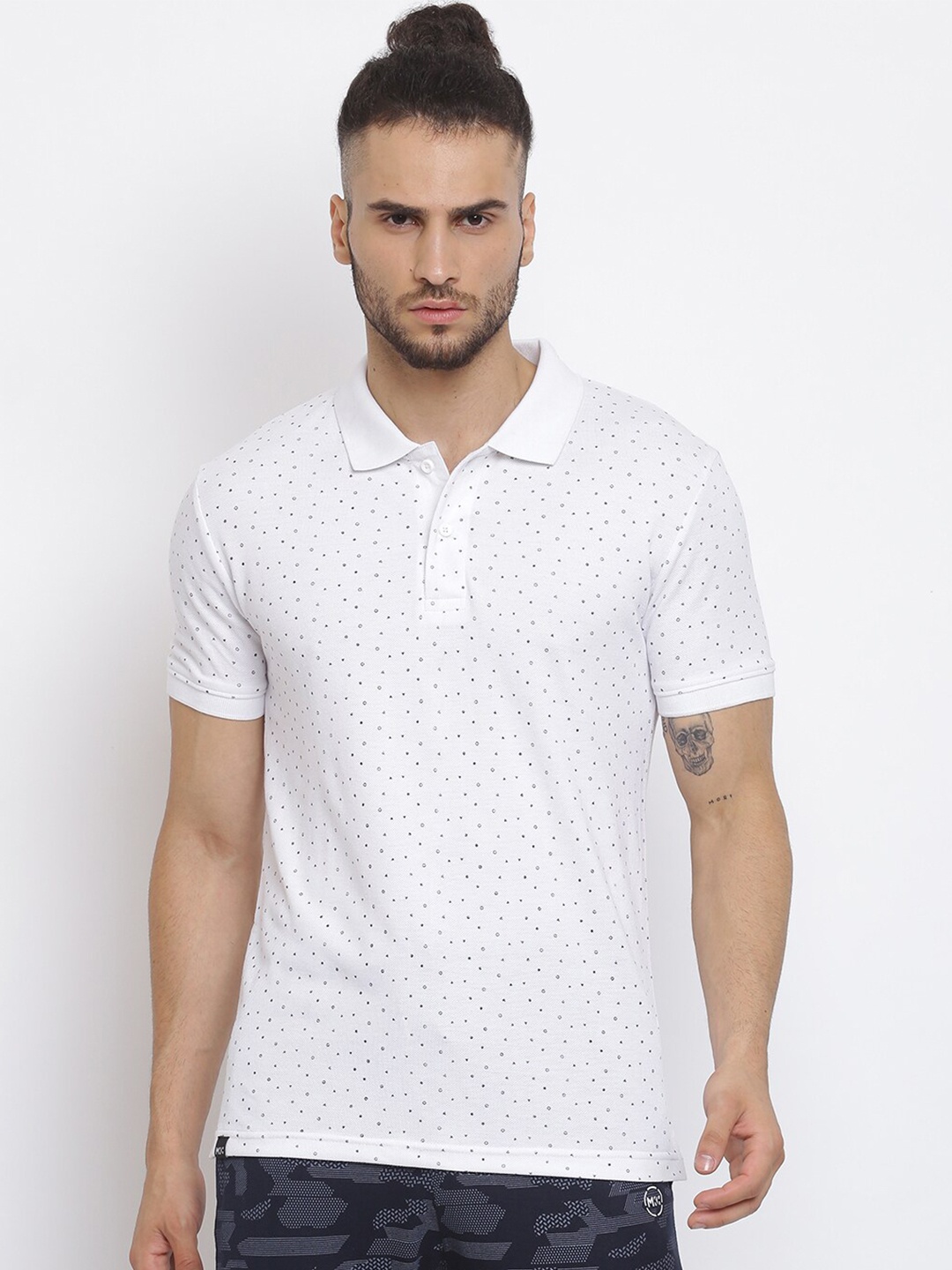 

MKH Men White Printed Polo Collar T-shirt