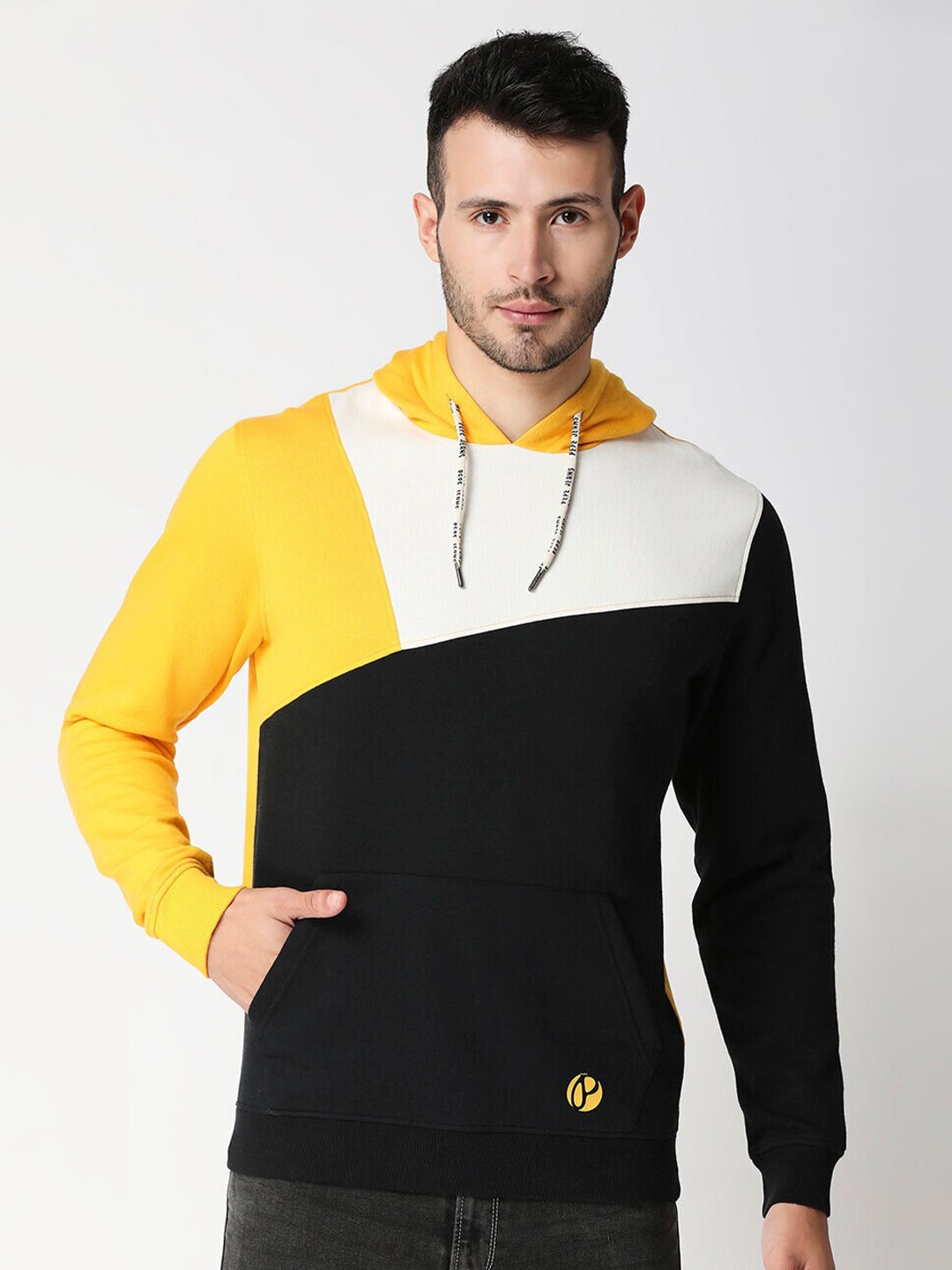 

Pepe Jeans Men Black Colourblocked Sweatshirt