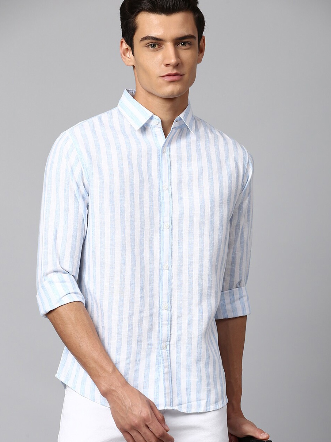 

Dennis Lingo Men Blue Slim Fit Striped Casual Shirt