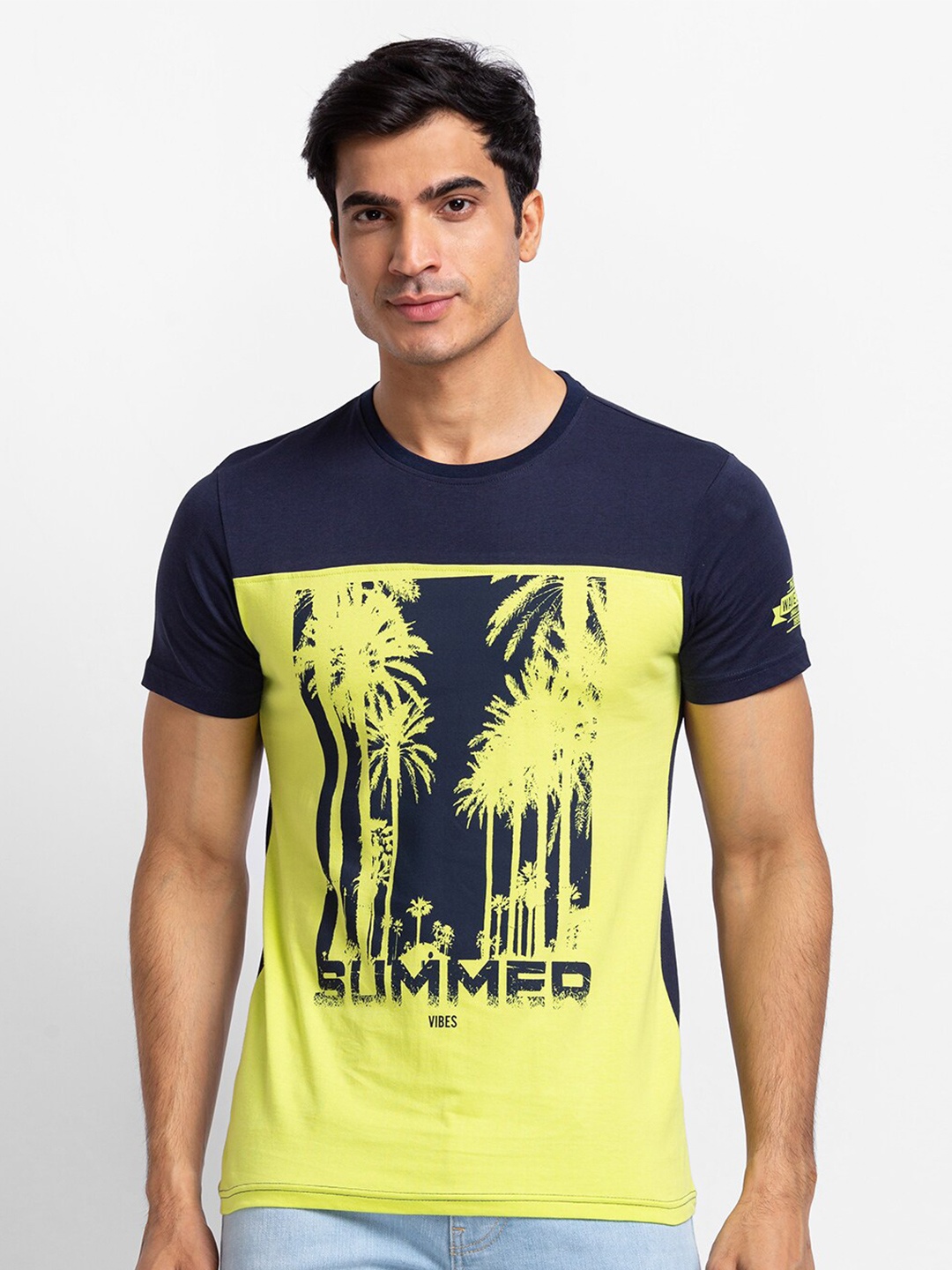 

Globus Men Green Printed T-shirt