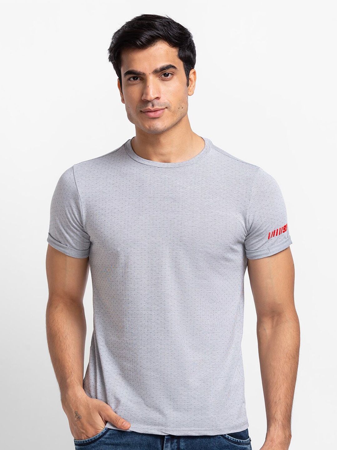 

Globus Men Grey Printed Pure Cotton Slim Fit T-shirt