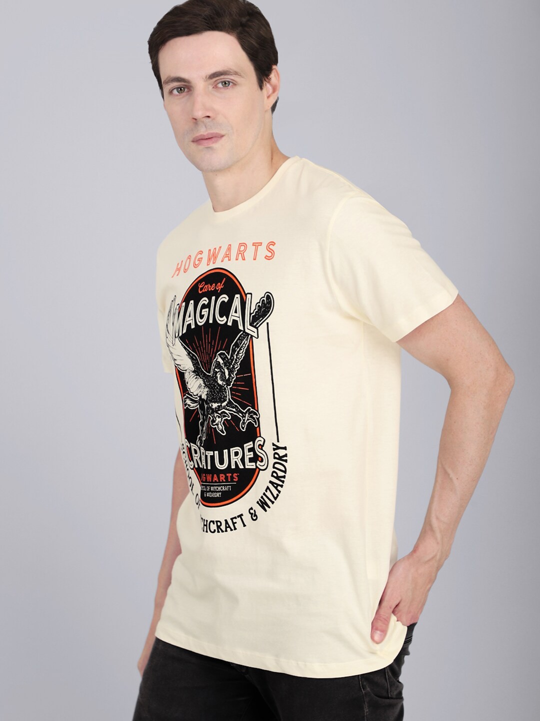 

Free Authority Men Cream-Coloured & Black Harry Potter Printed Pure Cotton T-shirt