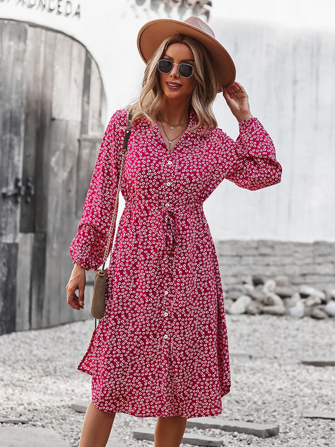 

La Aimee Women Red Abstract Dress