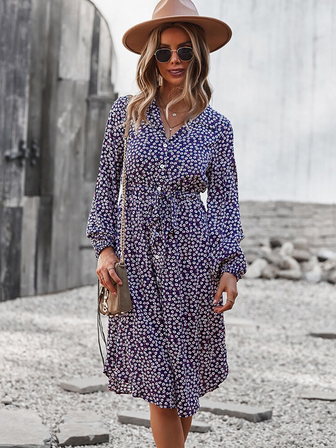 

La Aimee Women Blue Floral Dress