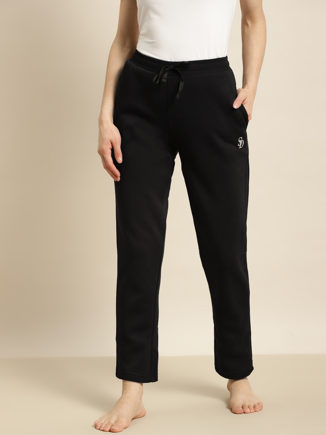 

Sweet Dreams Women Fleece Black Solid Lounge Pants