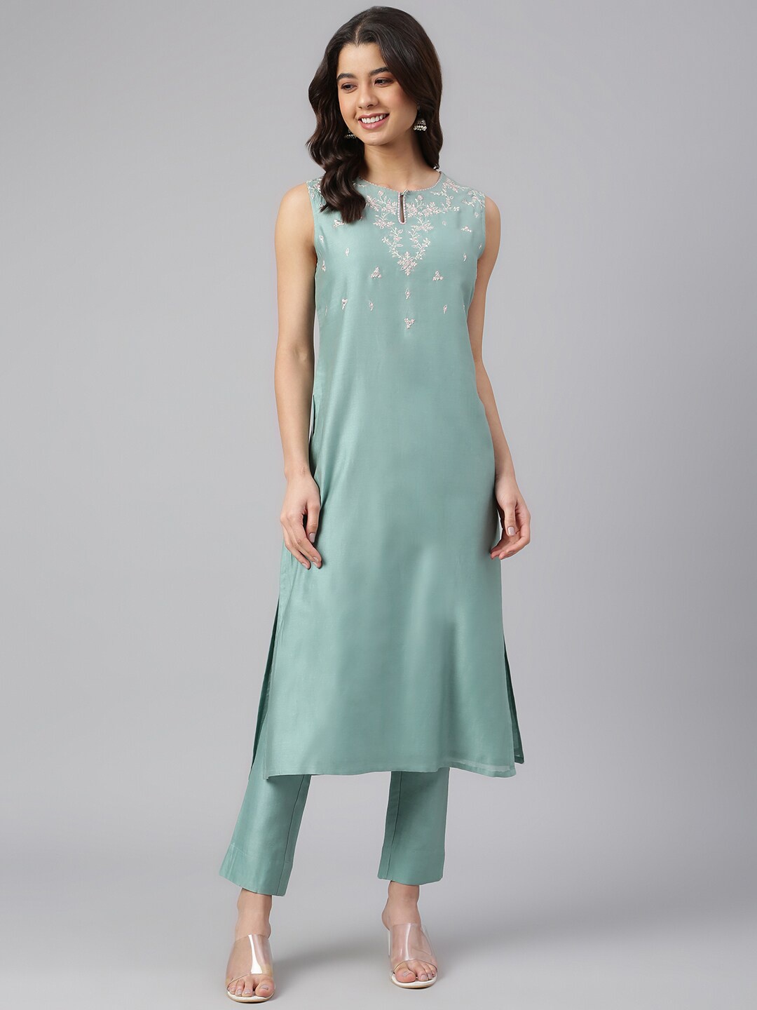 

Janasya Women Chanderi Silk Yoke Embroidery Kurta with Trouser, Sea green