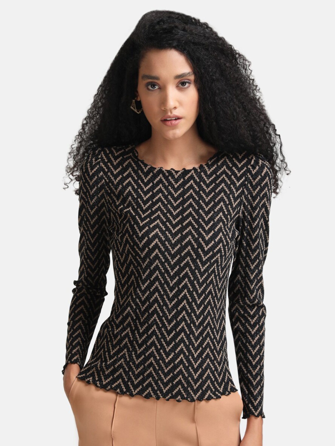 

Kazo Women Black & Brown Geometric Printed Top