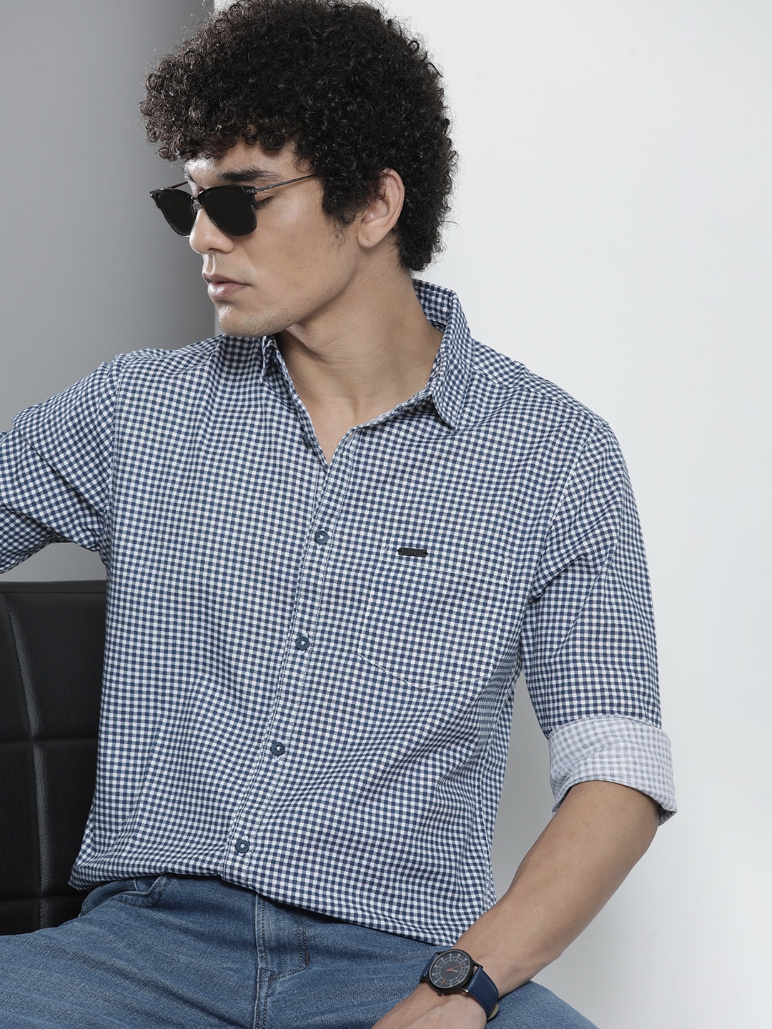 

The Indian Garage Co Men Navy Blue Micro Checked Casual Shirt