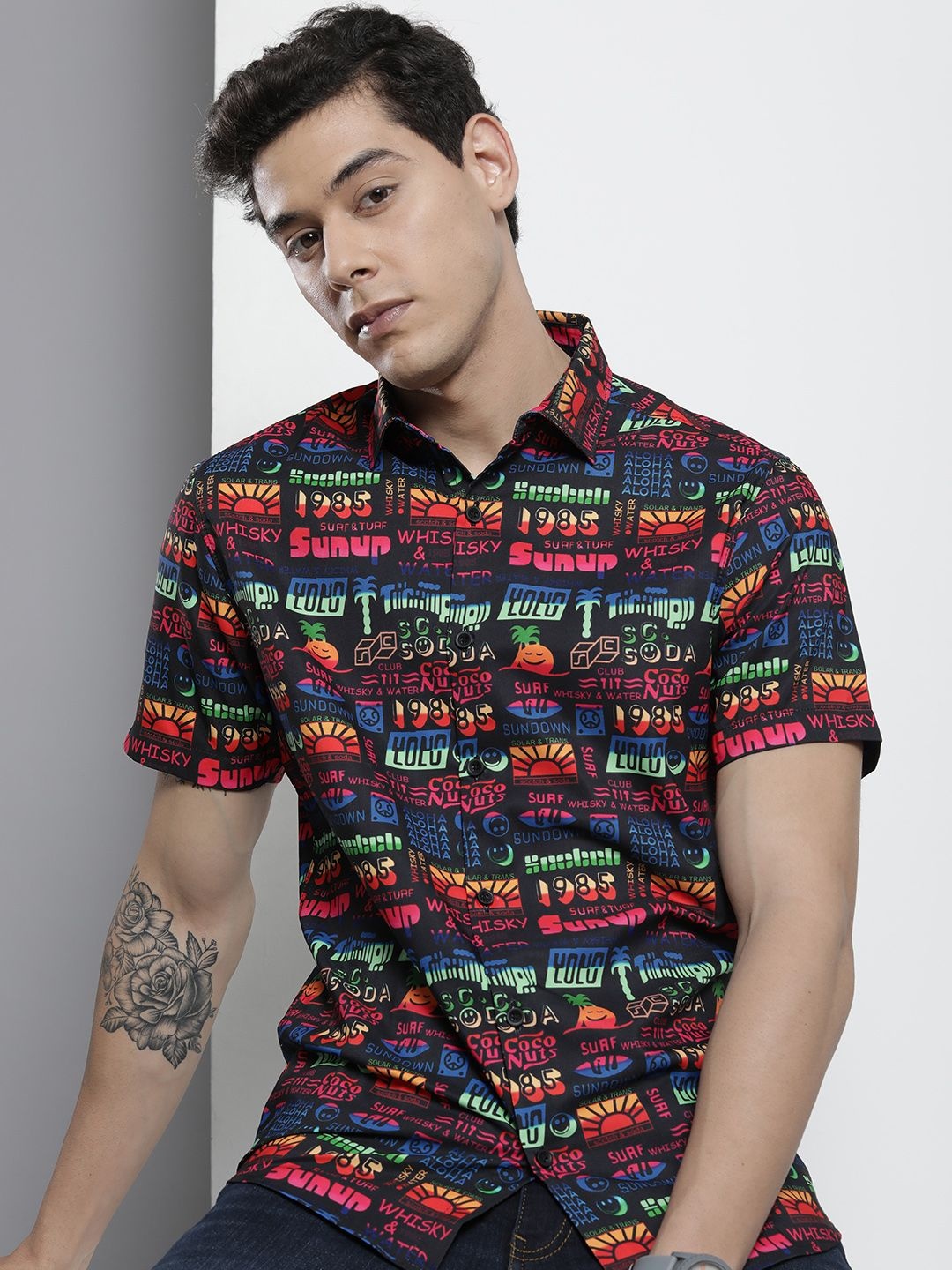 

The Indian Garage Co Men Black Slim Fit Abstract Printed Resortwear Shirt