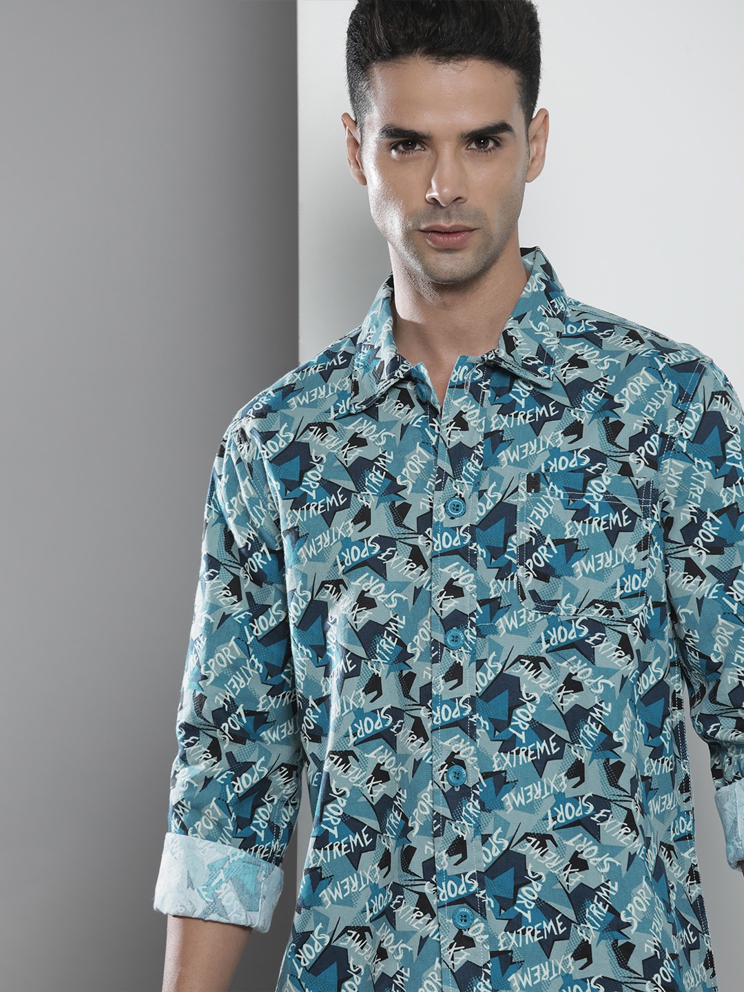 

The Indian Garage Co Men Blue Printed Cotton Casual Shirt