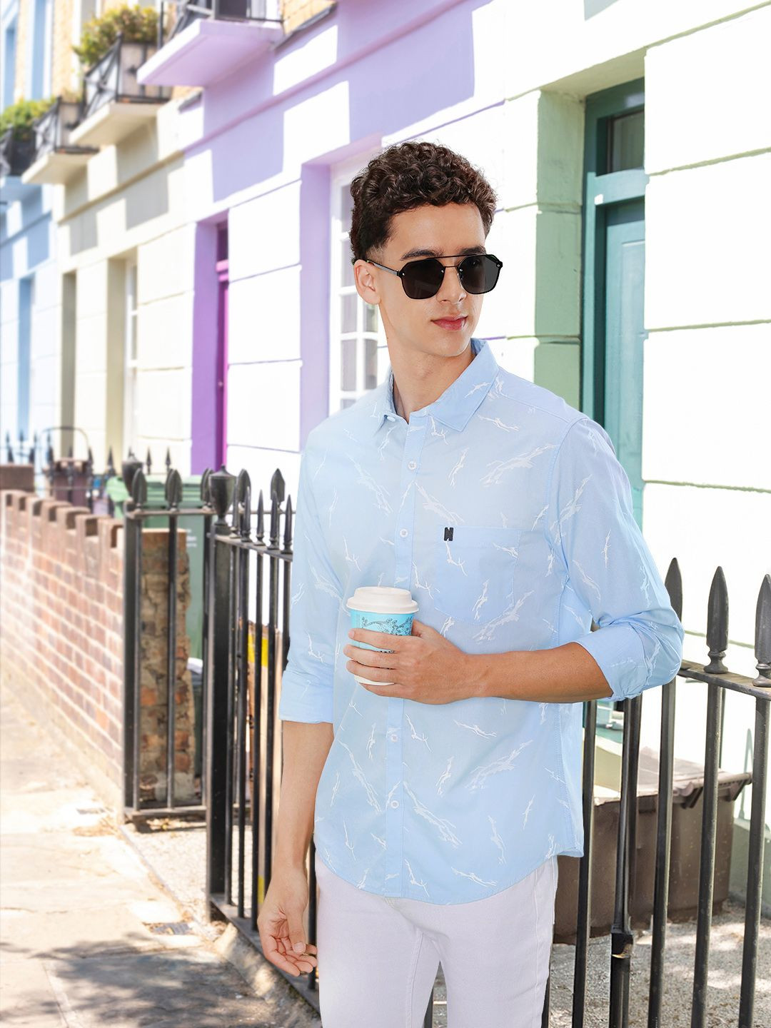 

The Indian Garage Co Men Blue & White Printed Casual Shirt