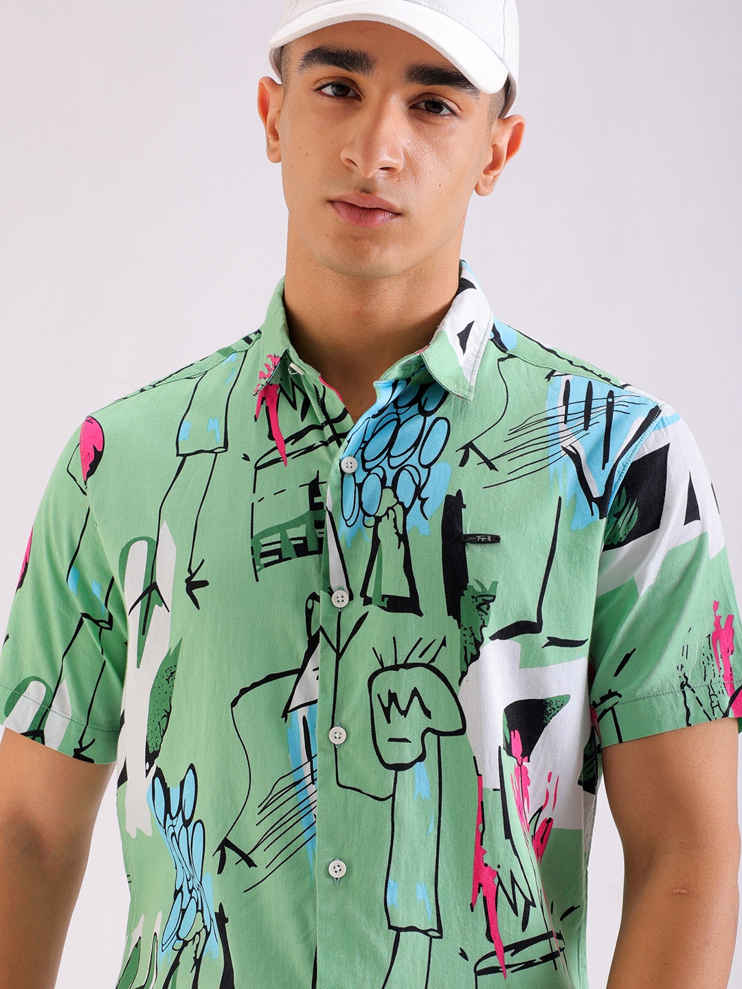 

The Indian Garage Co Men Regular Fit Abstract Printed Resortwear Shirt, Green