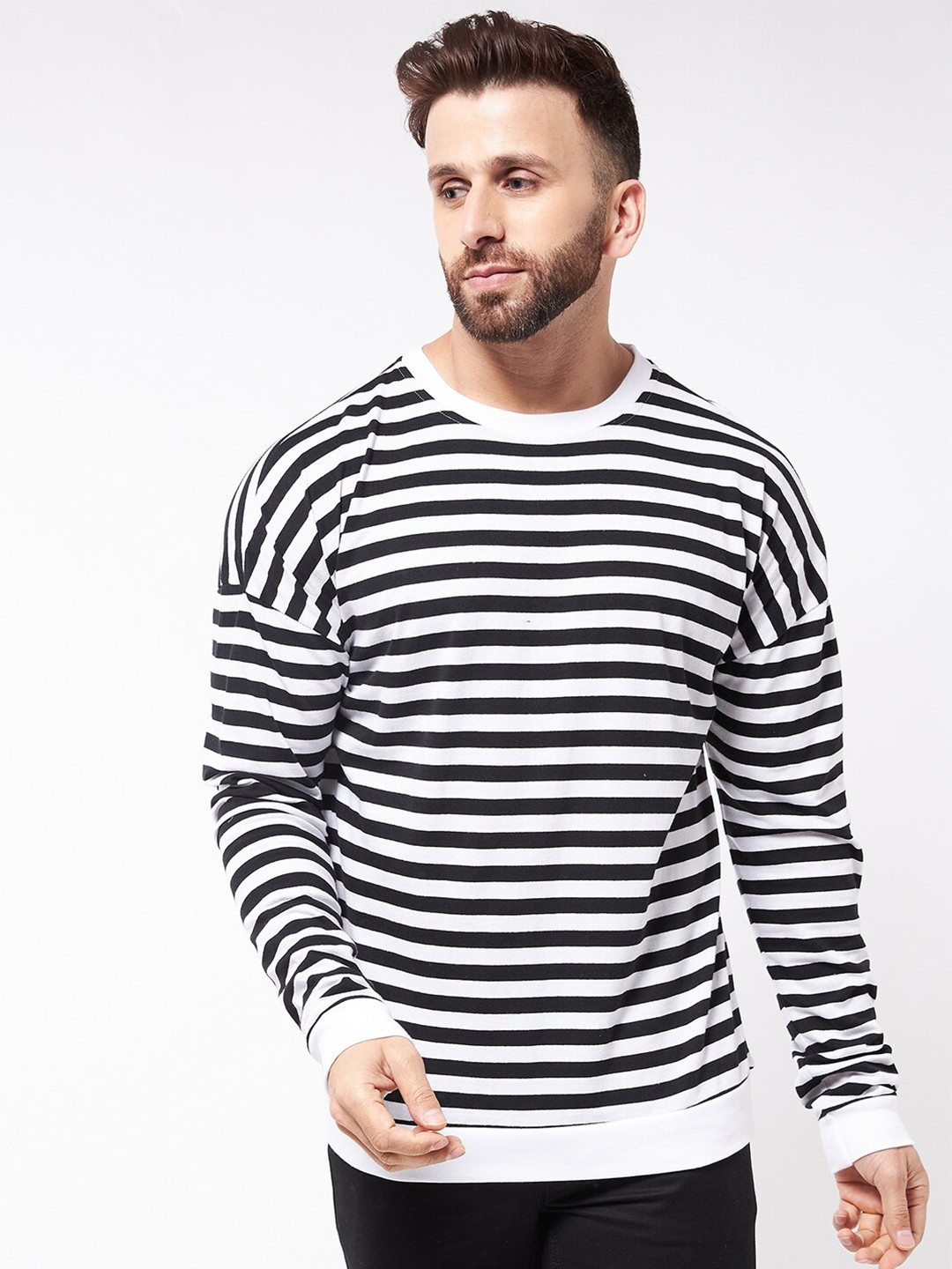 

GRITSTONES Men White & Black Striped Drop-Shoulder Sleeves T-shirt