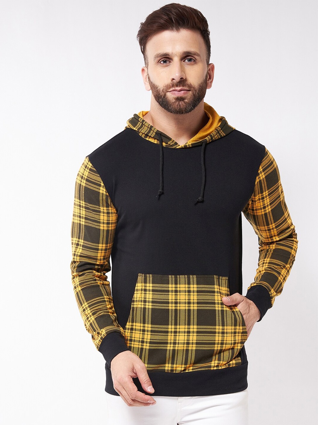 

GRITSTONES Men Yellow Checked Cotton T-shirt
