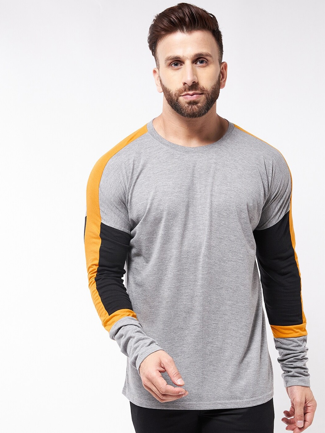 

GRITSTONES Men Grey Colourblocked Cotton T-shirt