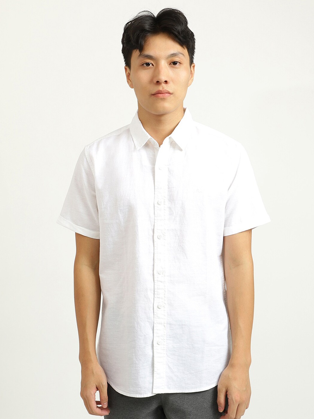 

United Colors of Benetton Men White Slim Fit Casual Shirt