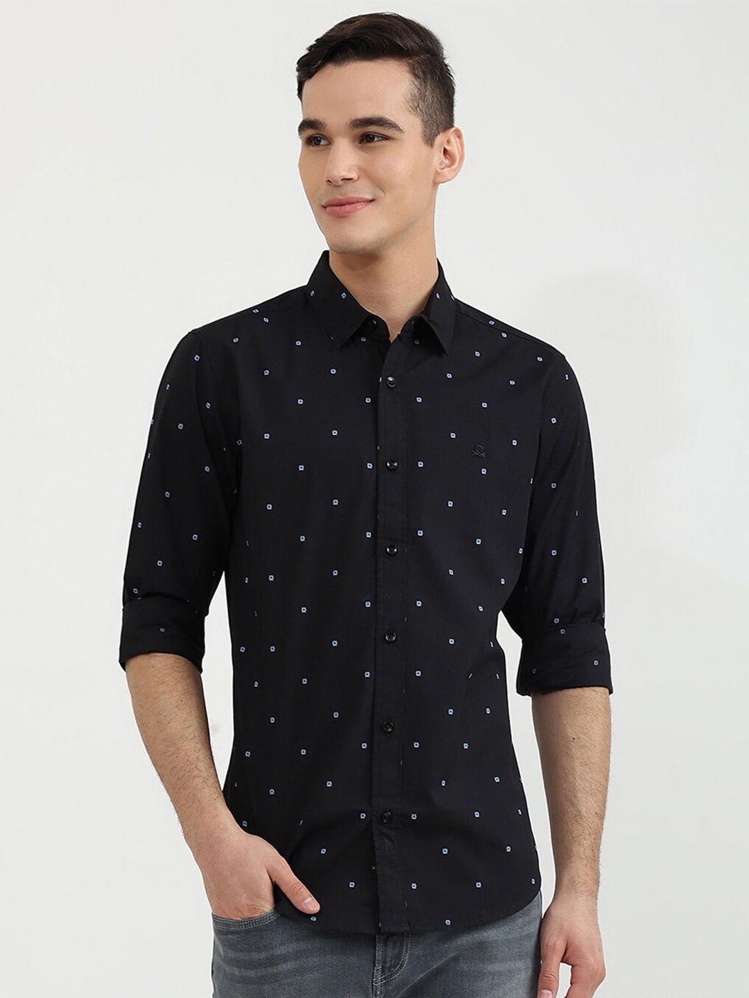 

United Colors of Benetton Men Black Slim Fit Printed Casual Shirt