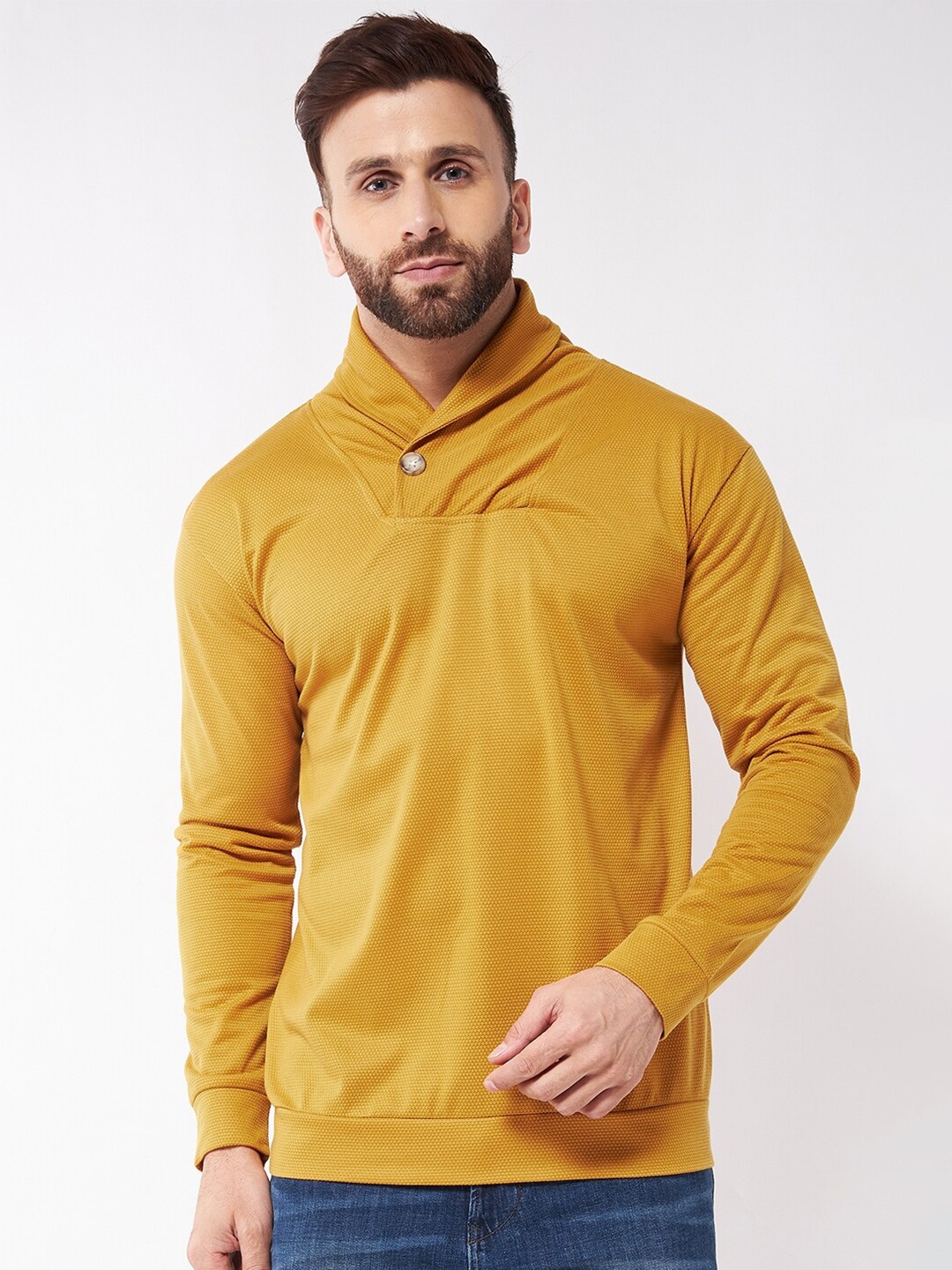 

GRITSTONES Men Yellow Solid Cotton Sweatshirt