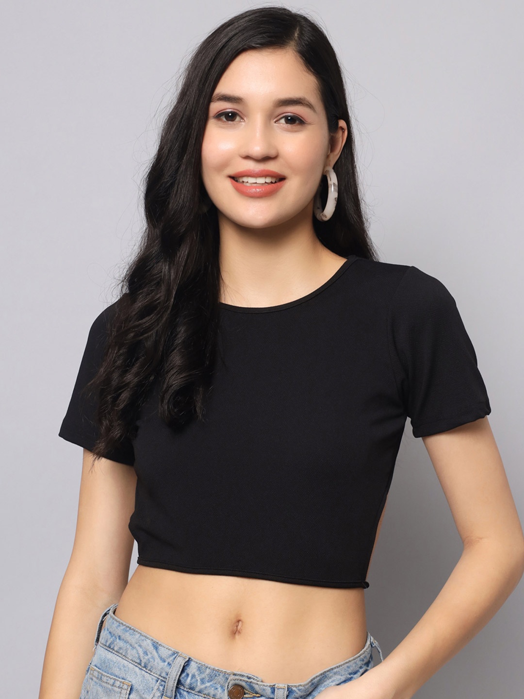 

AAHWAN Black Solid Backless Crop Top
