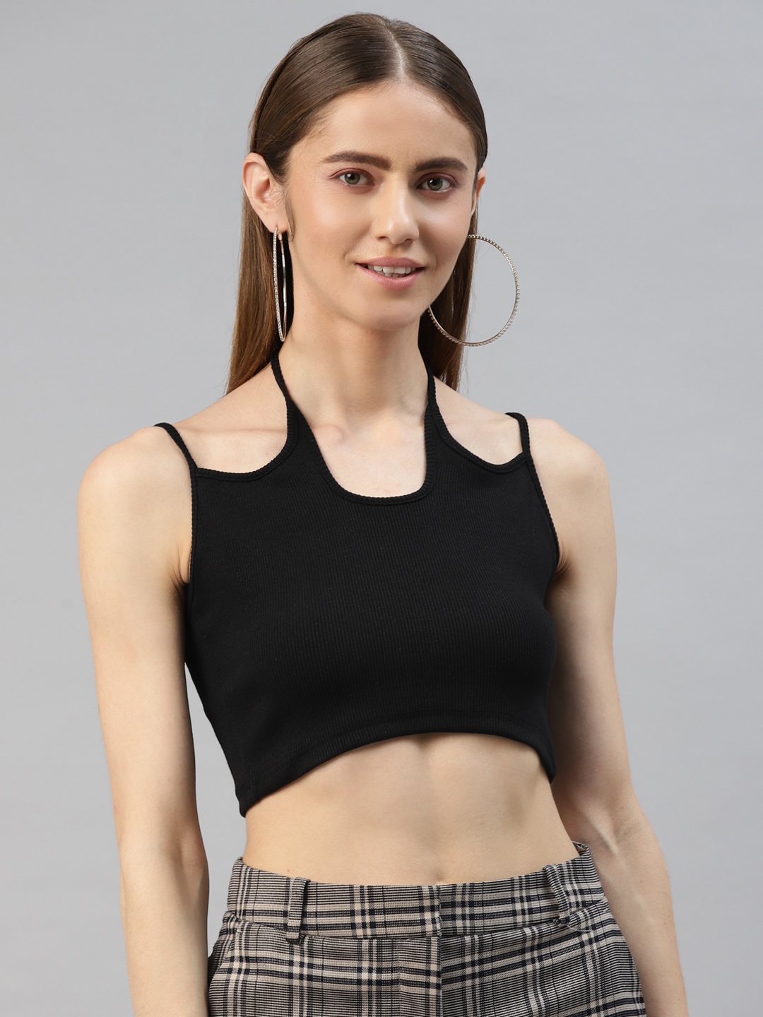 

AAHWAN Black Solid Halter Neck Crop Top