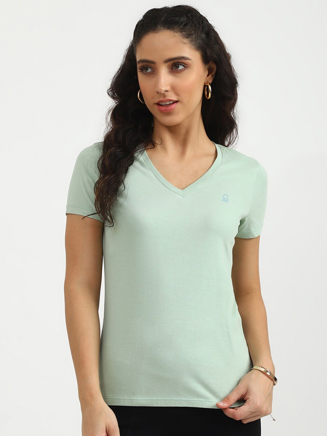 

United Colors of Benetton Women Green V-Neck Slim Fit T-shirt