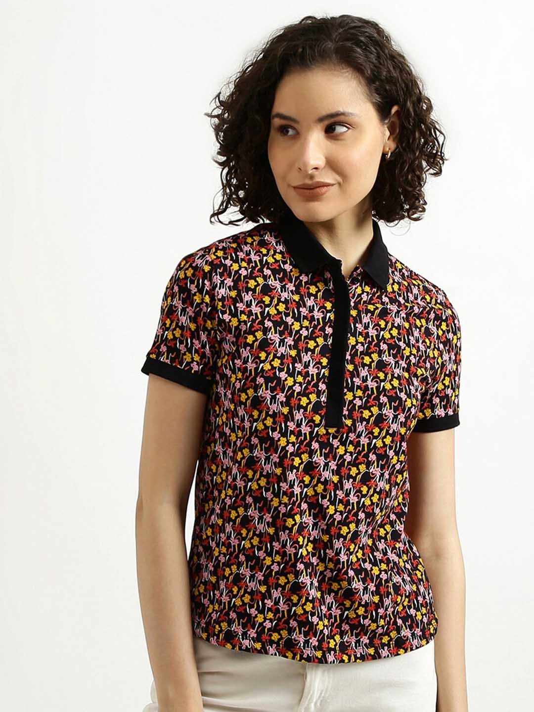 

United Colors of Benetton Women Black & Pink Floral Printed Polo Collar T-shirt