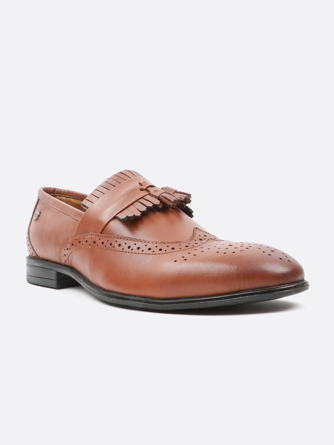 

Carlton London Men Tan-Brown Solid Formal Brogues
