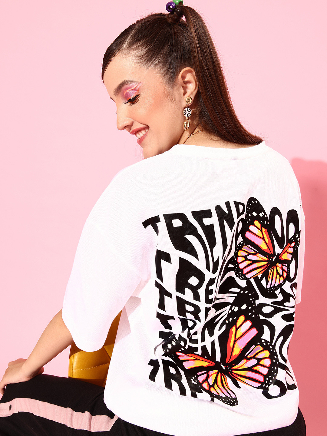 

Stylecast X Hersheinbox Women White Typography Graphic Tee