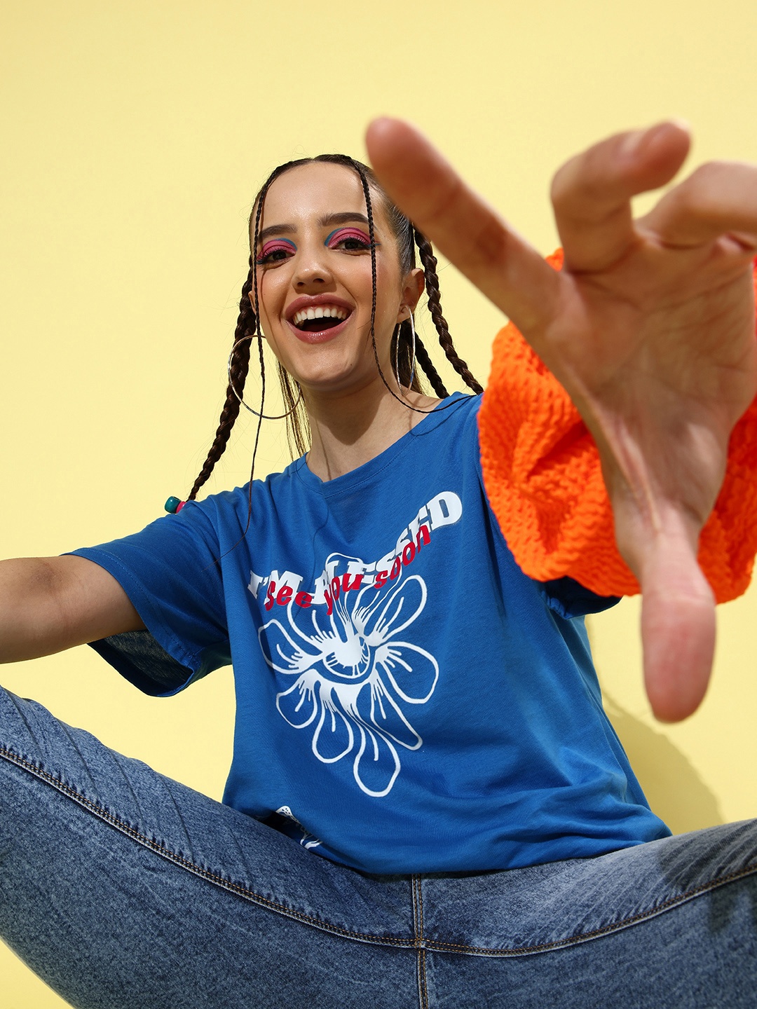 

Stylecast X Hersheinbox Women Blue Graphic Tee