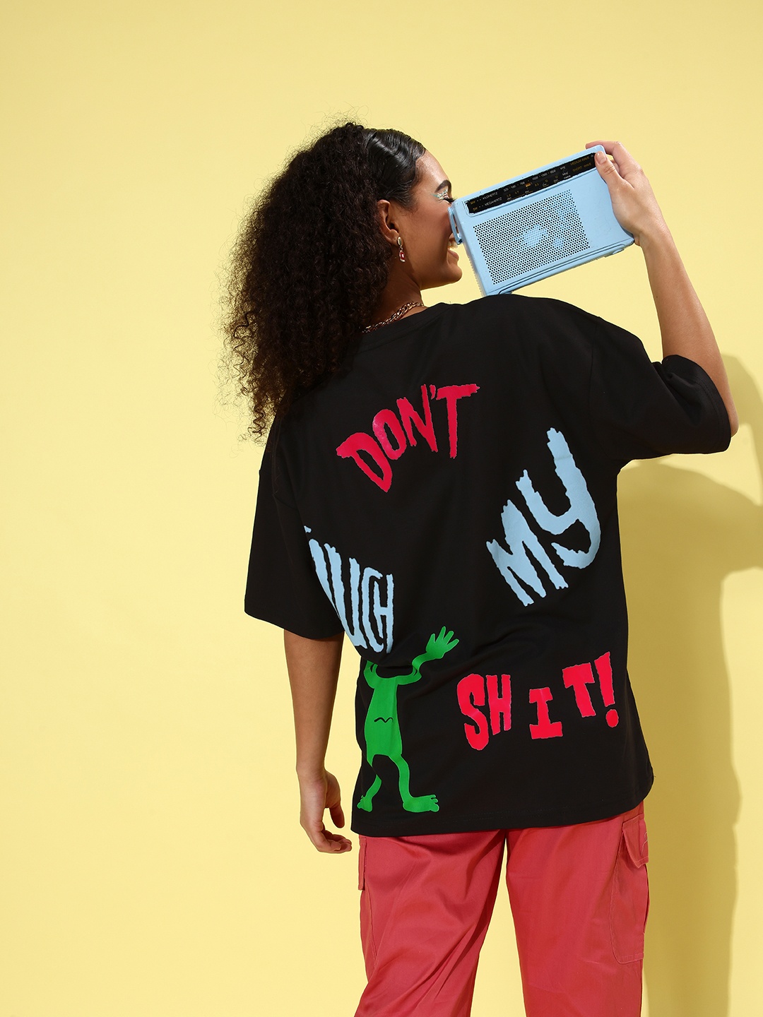 

Stylecast X Hersheinbox Women Classy Black Graphic Tee