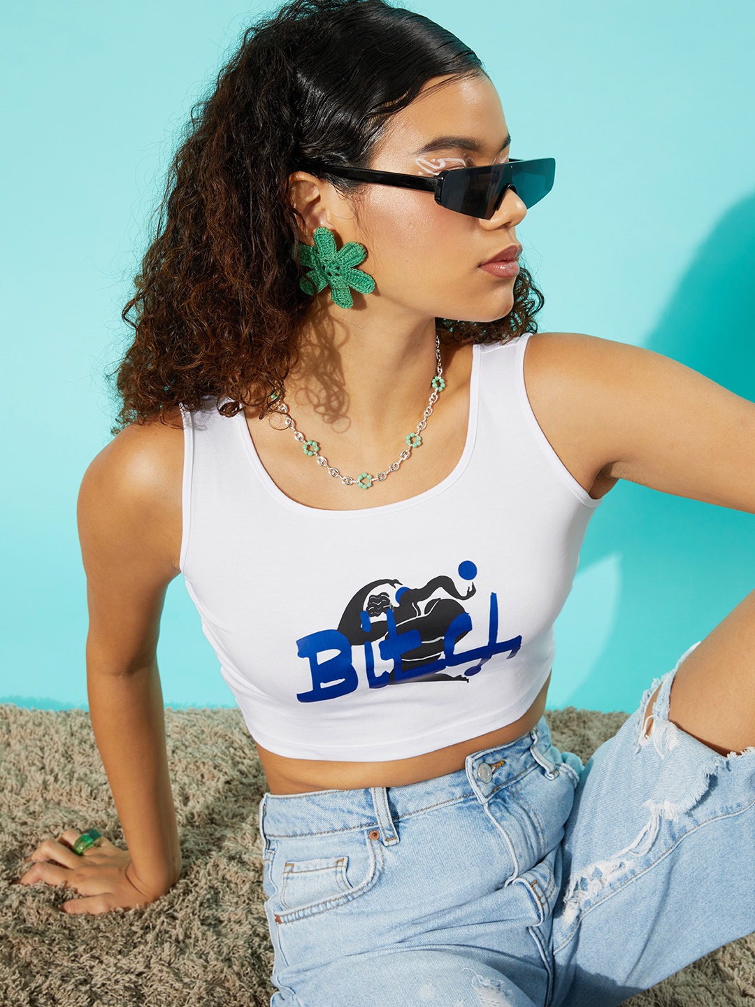 

Stylecast X Hersheinbox Beautiful White Graphic Top