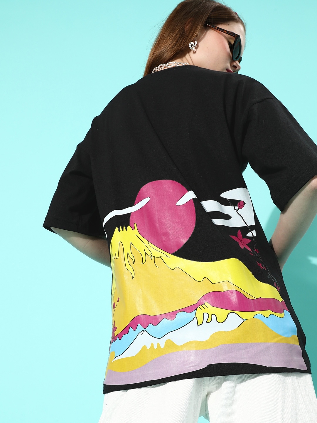 

Stylecast X Hersheinbox Women Black Graphic Tee