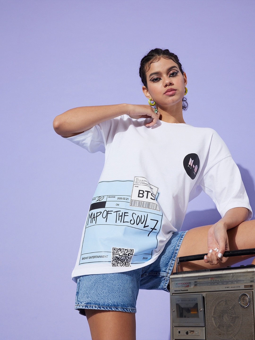 

Stylecast X Hersheinbox Women White & Blue Printed Oversized T-shirt