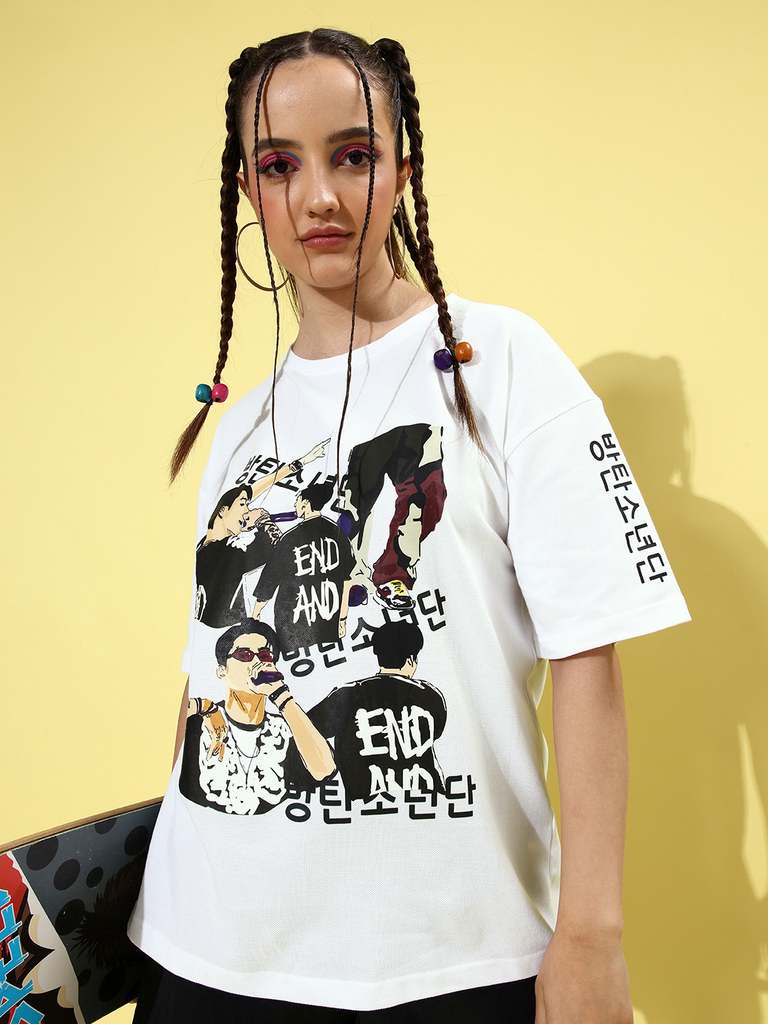 

Stylecast X Hersheinbox Women Beautiful White Graphic Tee