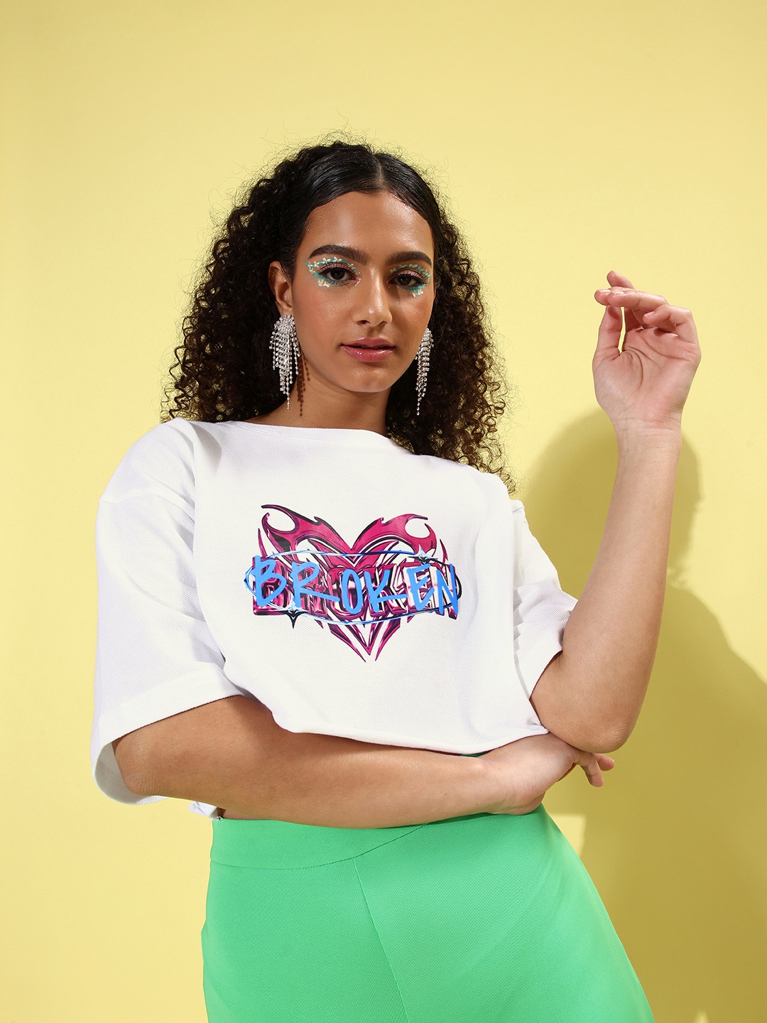 

Stylecast X Hersheinbox White Graphic Top