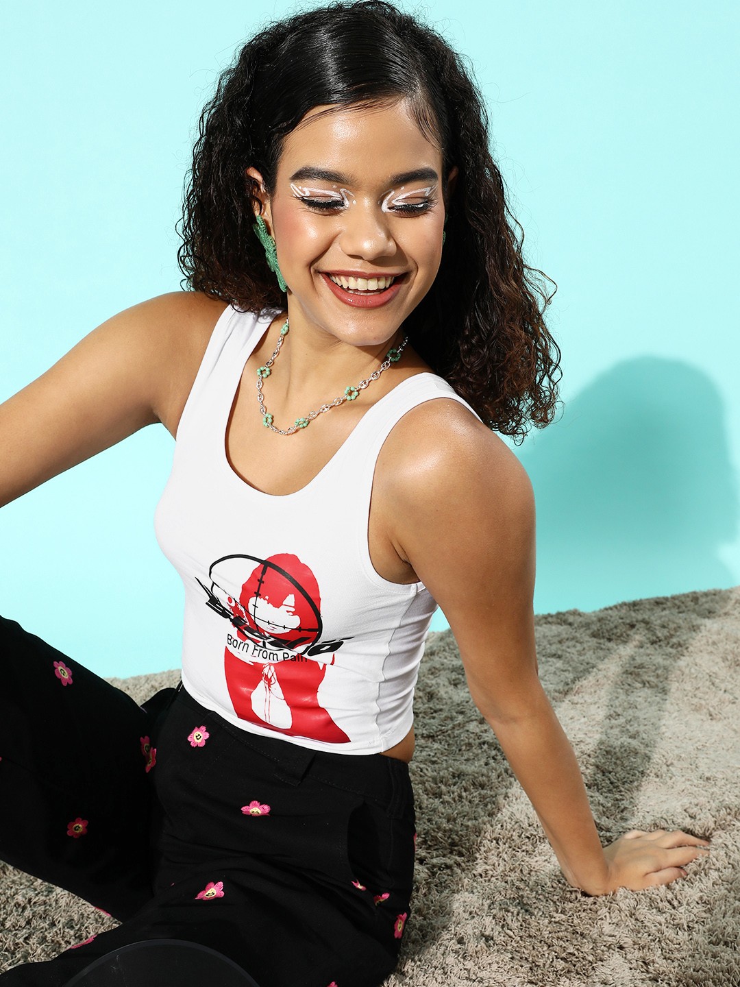 

Stylecast X Hersheinbox White Graphic Top