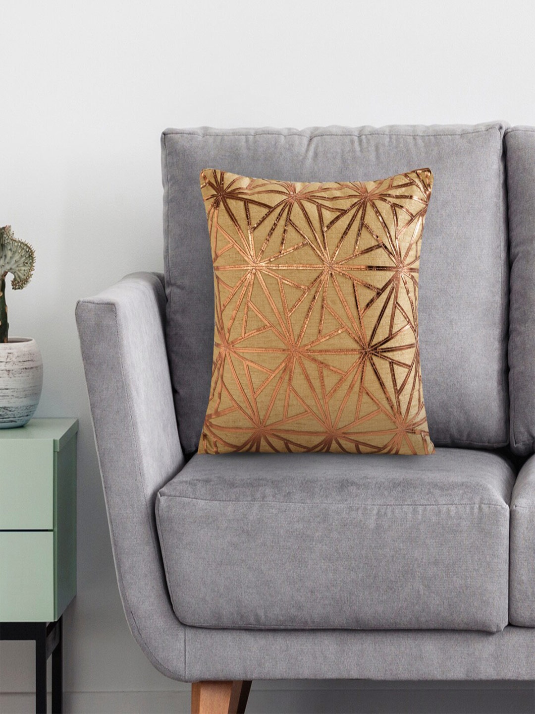 

Home Centre Beige & Gold-Toned Geometric Square Cushion Cover