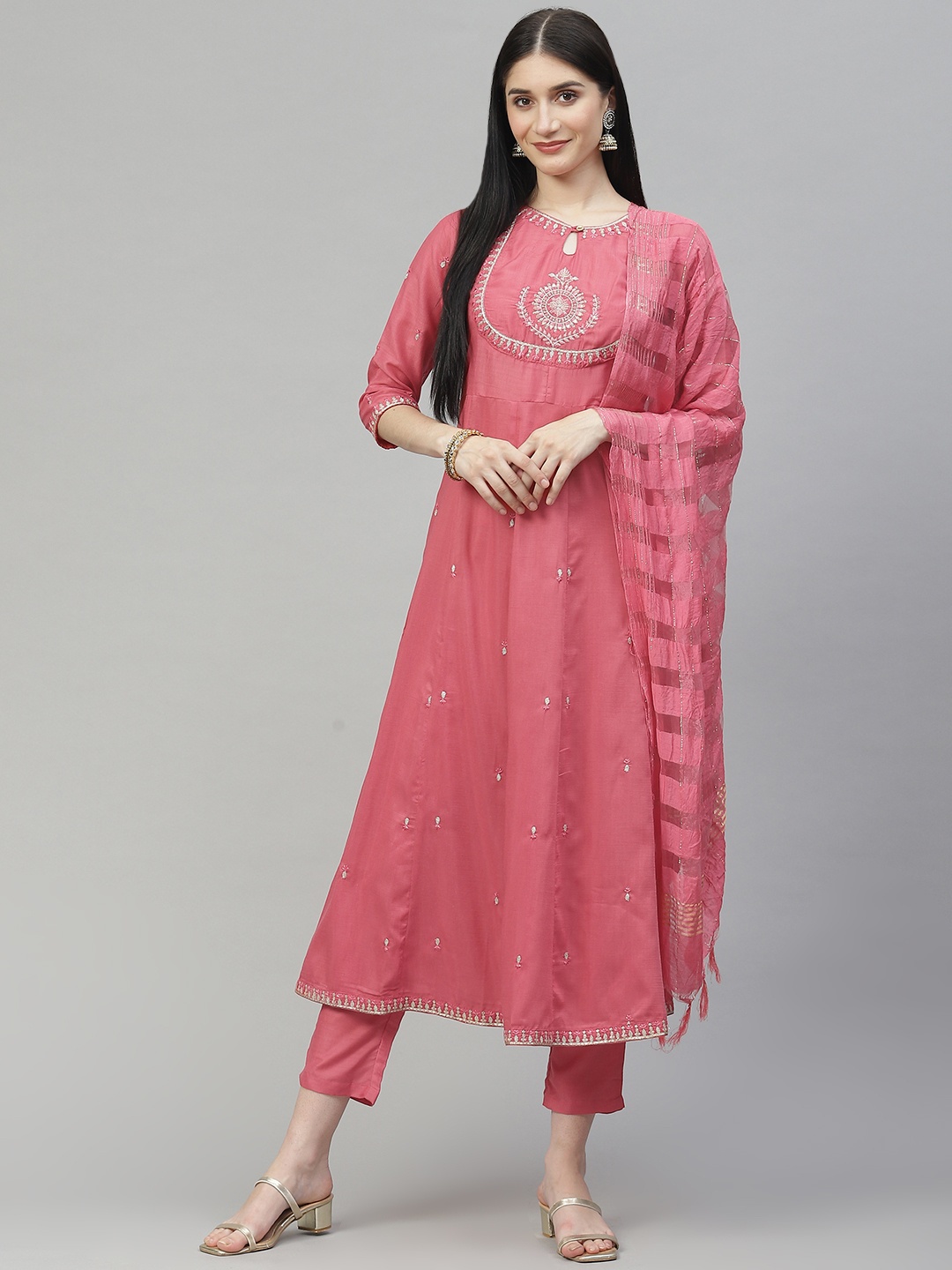 

DAAMINA Women Pink Ethnic Motifs Embroidered Panelled Thread Work Kurta with Trousers & With Dupatta