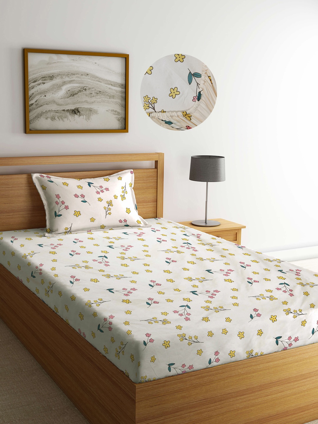 

Arrabi Unisex Cream Bedsheets