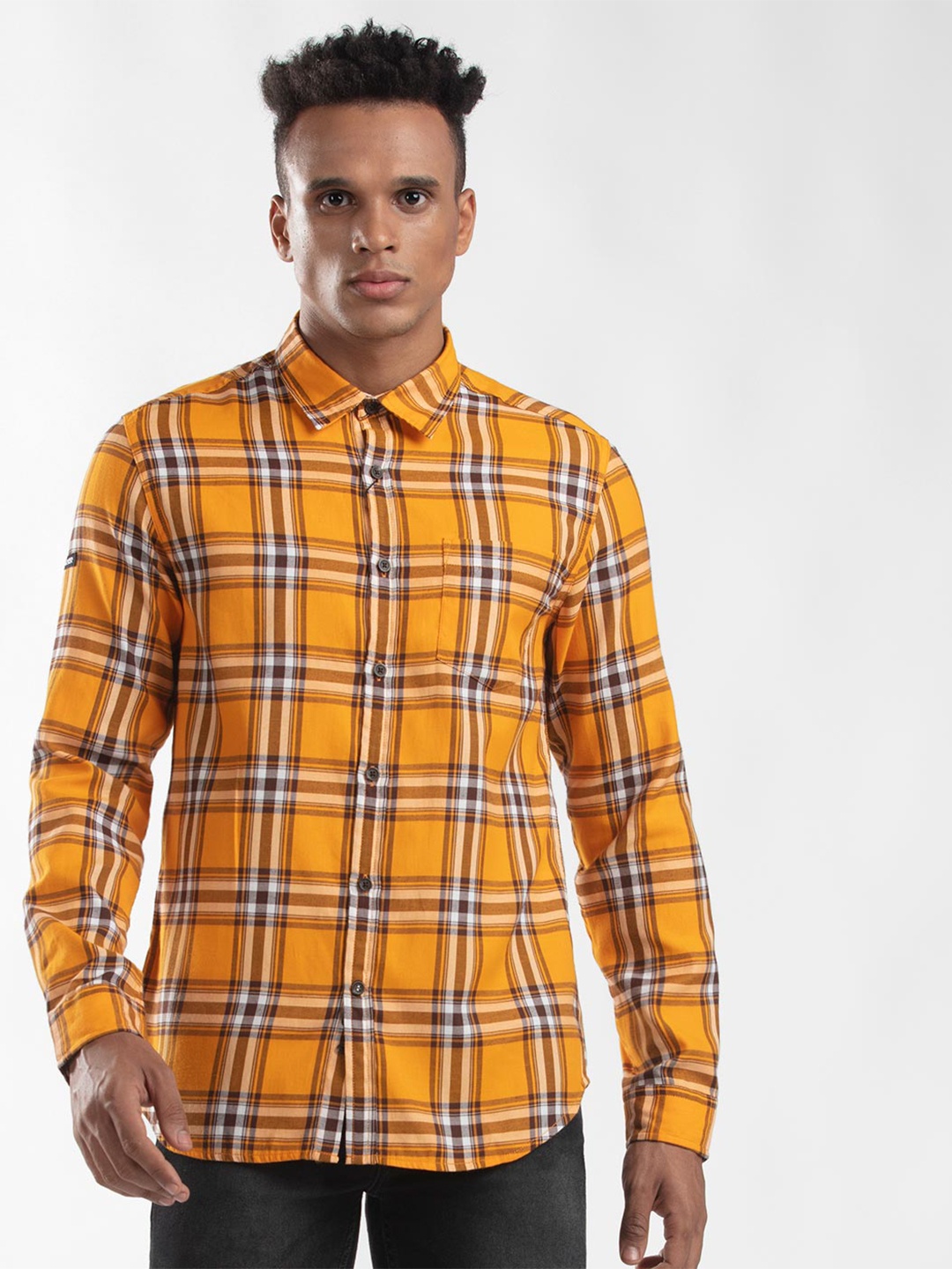 

STARTER Men Yellow Checked Casual Shirt