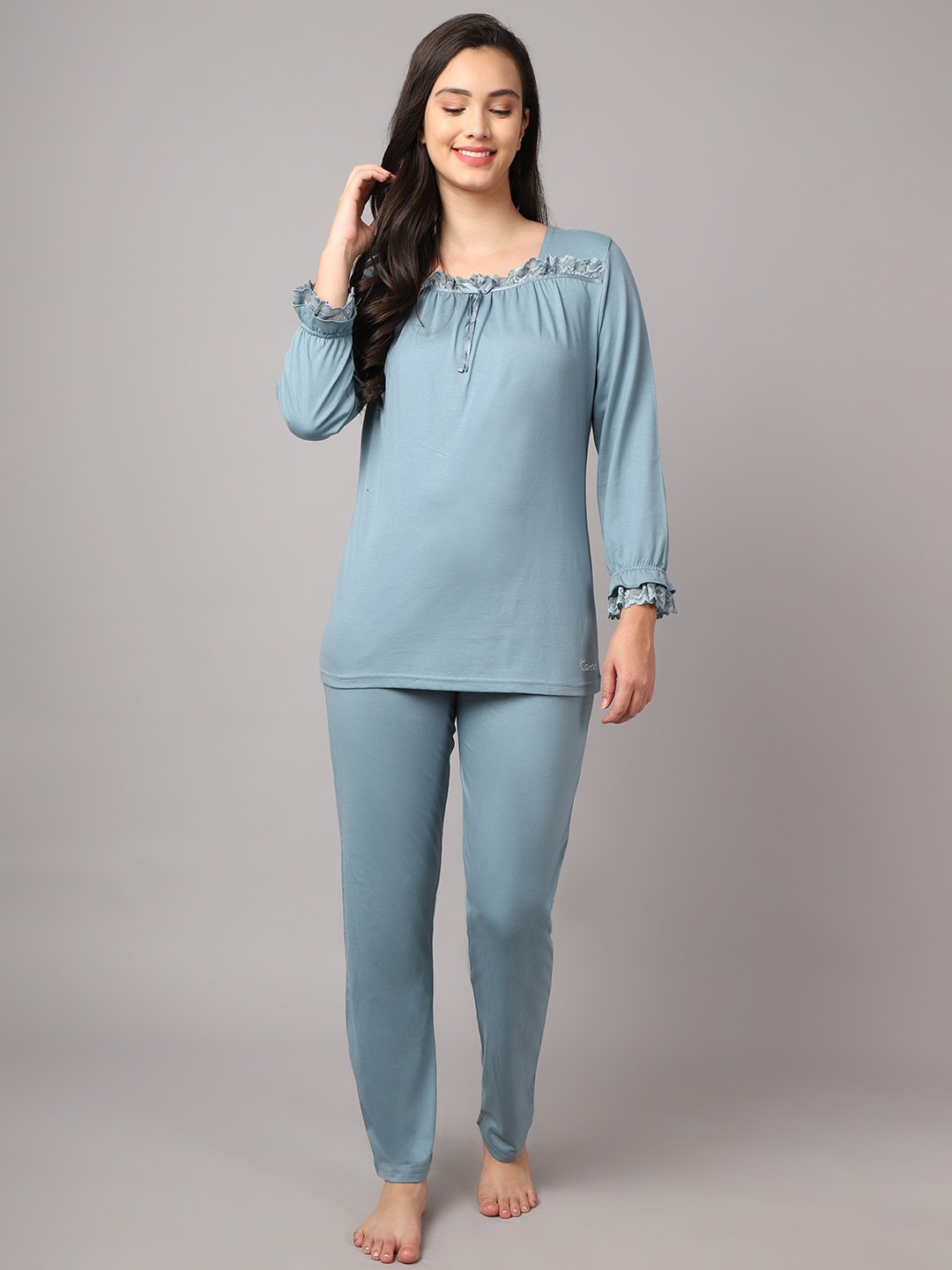 

Kanvin Women Blue Solid Night suit